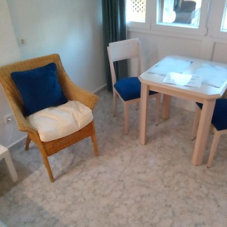 Апартаменты Los Cisnes Beach Studio 100M Playa Бенальмадена Экстерьер фото