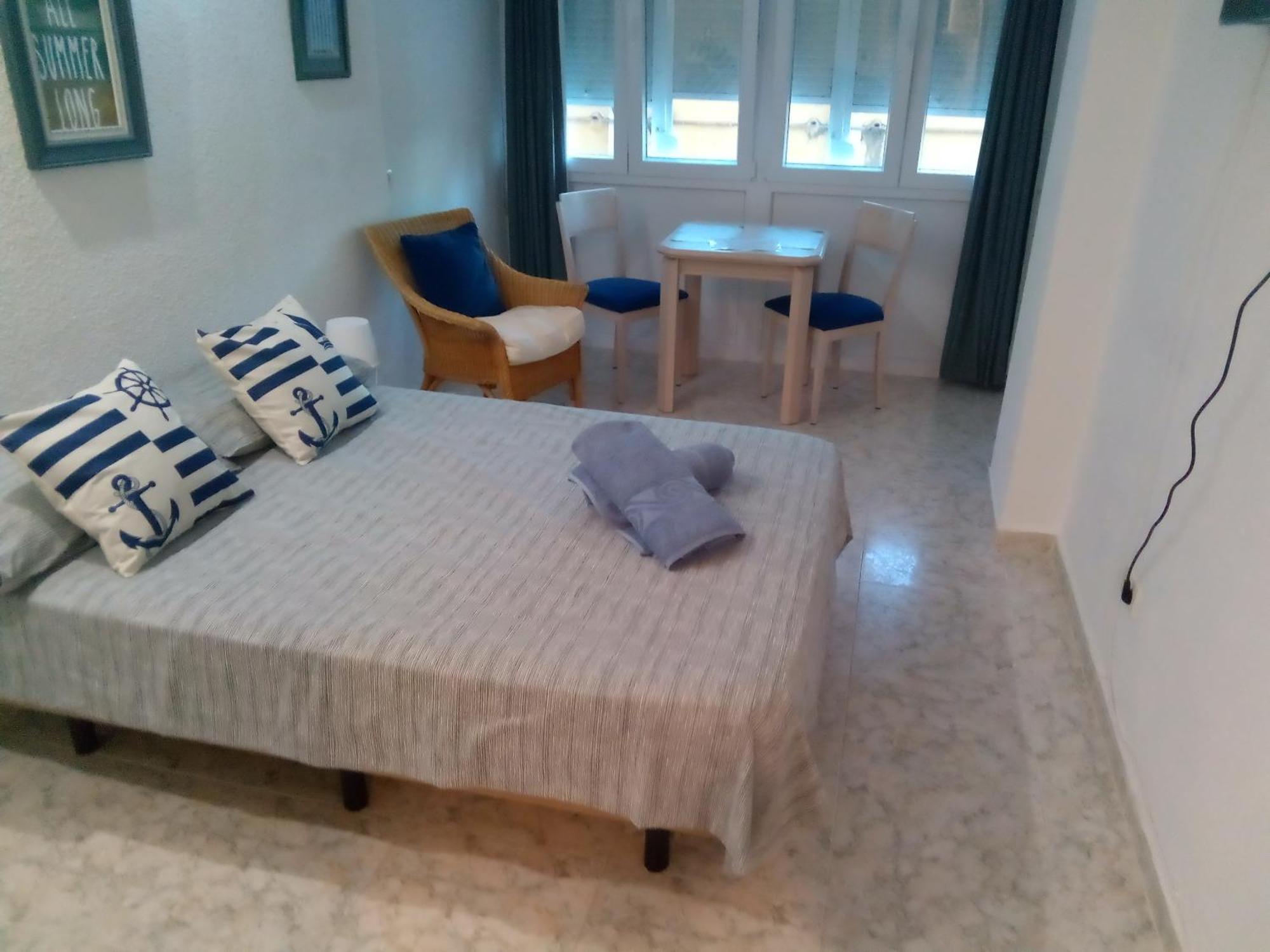 Апартаменты Los Cisnes Beach Studio 100M Playa Бенальмадена Экстерьер фото